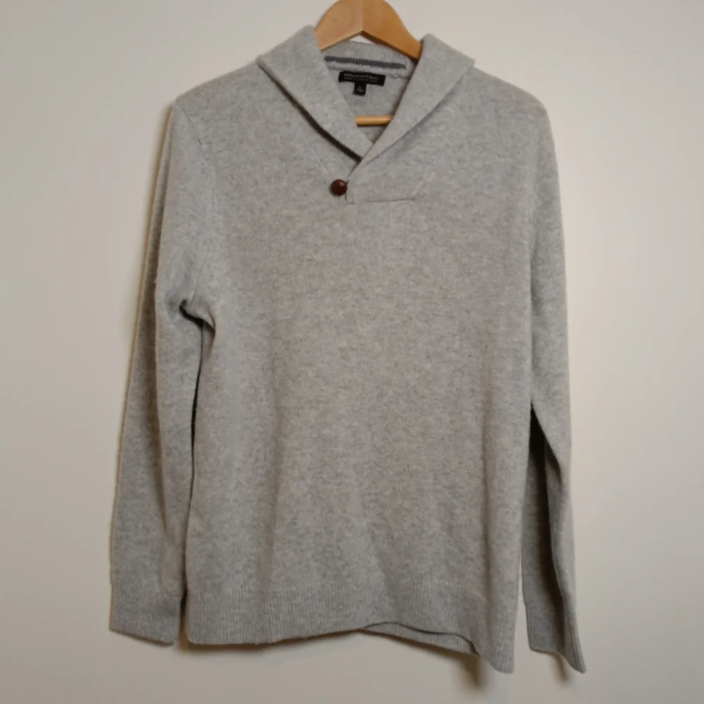 Italian Extra Fine Merino Wool Shawl Collar Sweater / Jumper Banana Republic